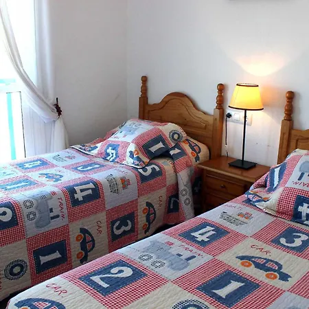 Apartman El Faro 3 *