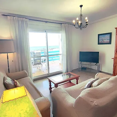 Apartman El Faro 3 *